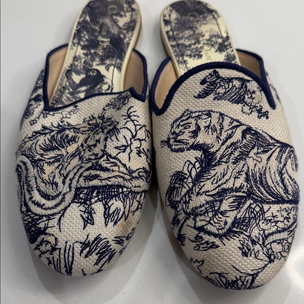 Dior Women's Toile Embroidered Slip-On Shoes Smoking Slides